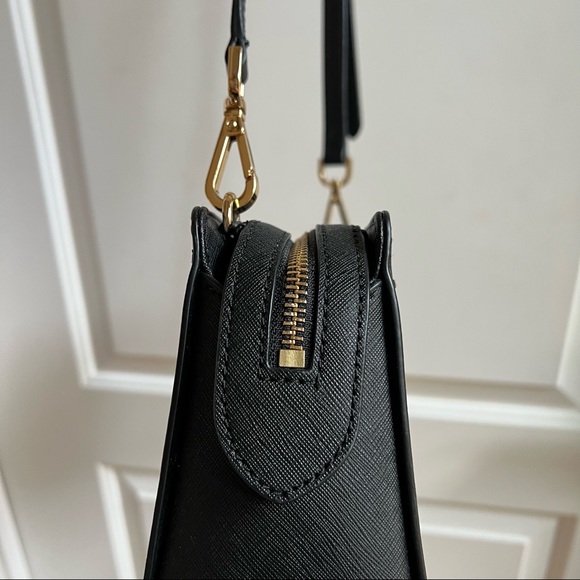 Michael Kors Black Saffiano Bag - Picture 4 of 10